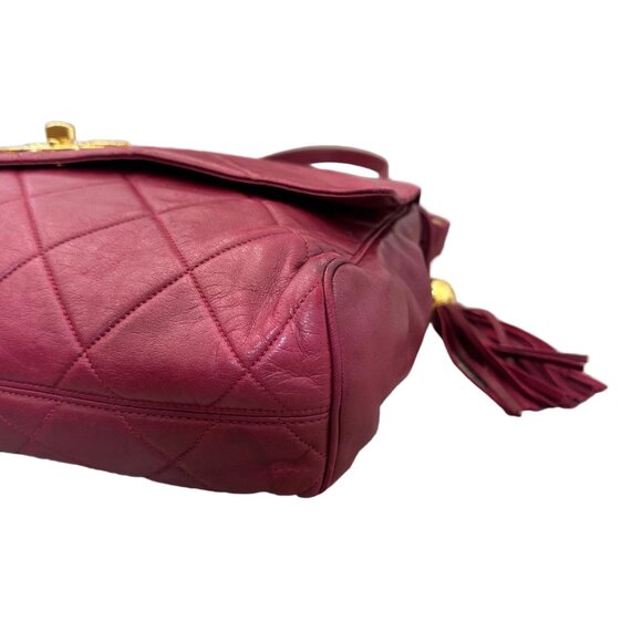 CHANEL Red CC Quilted Lambskin Crossbody/Messenger Bag - Picture 8 of 10